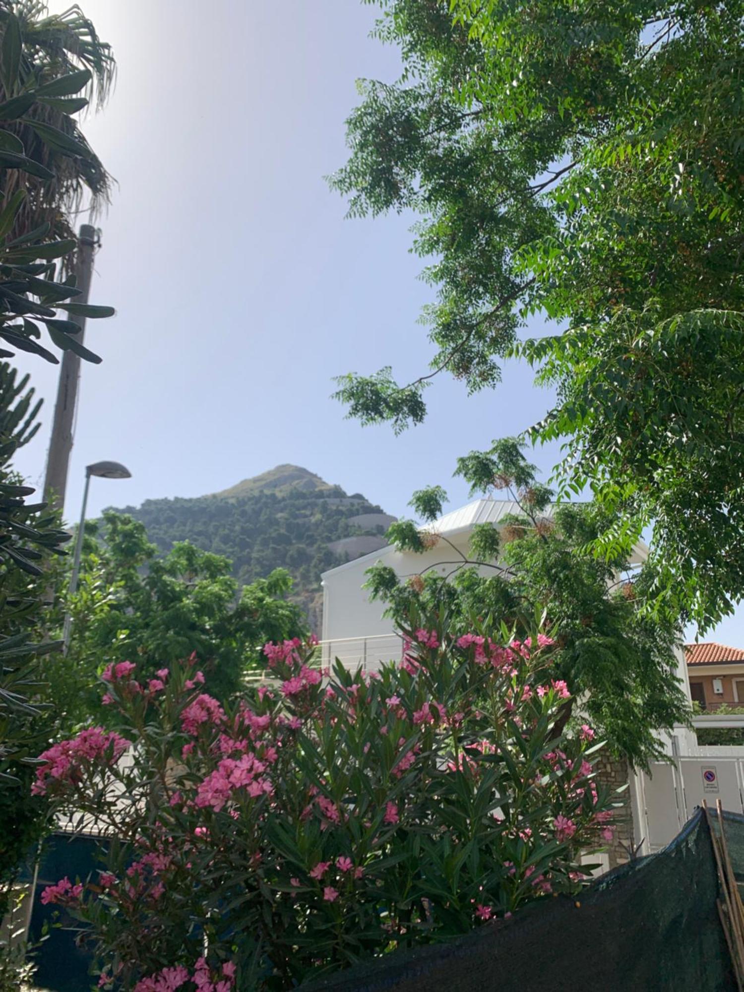 La Dolce Vita Mondello - Villa In Palermo Exterior foto
